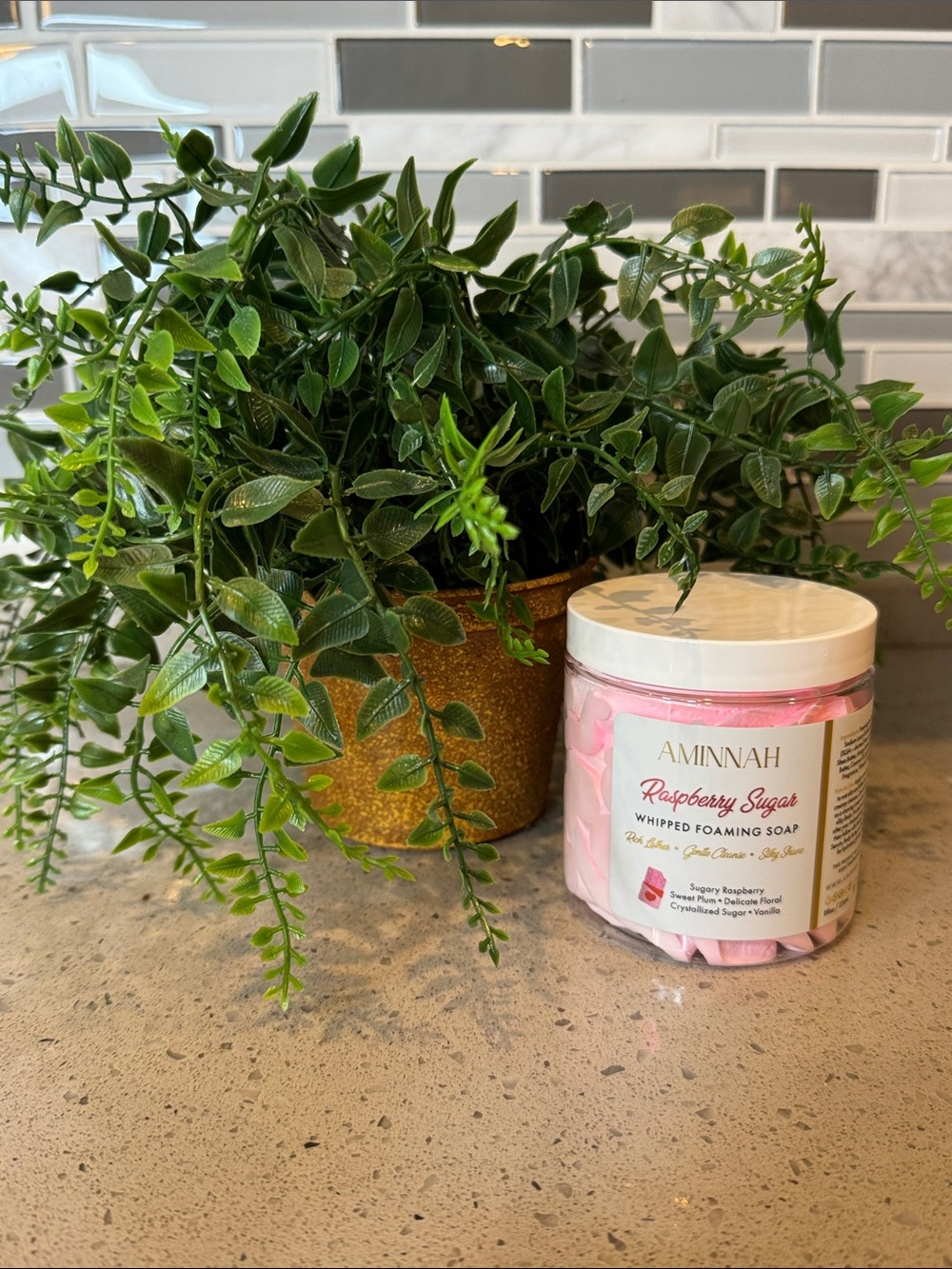AMINNAH - RASPBERRY SUGAR WHIPPED FOAMING SOAP